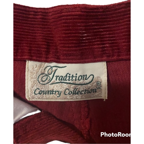 A great pair of red cords   They are more of wine colour in size 18 - Picture 4 of 7